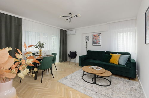 Photo 1 - Apartment Heart of Warsaw by Renters