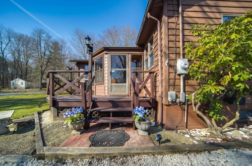 Photo 29 - Charming Pymatuning Lake House Near Park & Beach