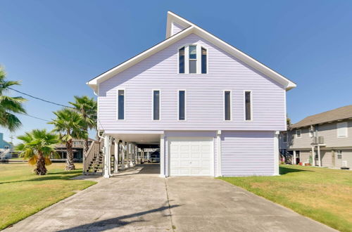 Photo 35 - Canal-front Galveston Home: Fishing On-site