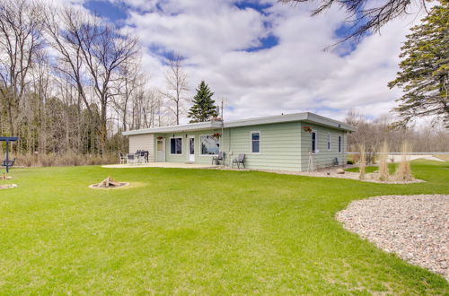 Photo 12 - Waterfront Algoma Vacation Rental on Lake Michigan