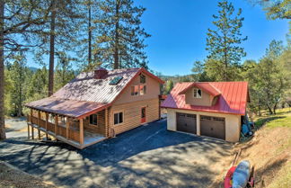 Foto 1 - Updated Groveland Cabin w/ Wraparound Deck