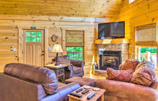 Photo 1 - Blue Ridge Mtn Retreat: Quiet Gated Community