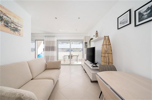Foto 7 - New Modern Lagos Apartment by Ideal Homes