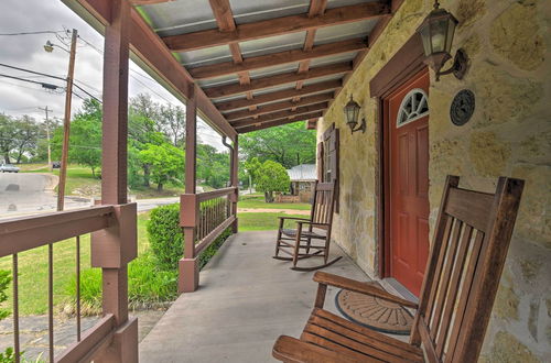 Photo 11 - Pet-friendly Glen Rose Retreat w/ Screened Deck