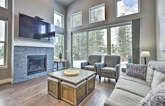 Foto 1 - Riverfront Winter Park Townhome: Ski, Hike & Bike