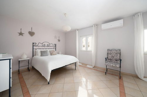 Photo 4 - Three-bed House With Private Patio in Quarteira