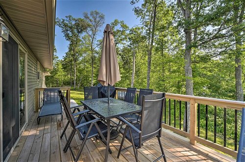 Photo 29 - Family-friendly Lakefront Home With Deck