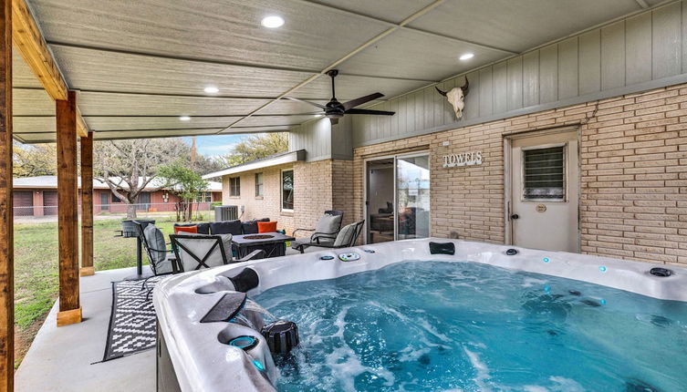 Photo 1 - Charming Oasis Hot Tub & Fire Pit - 1mi to Dwntn