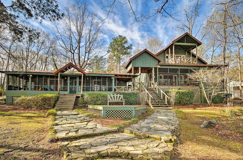 Photo 25 - Charming Waterfront Ridgeway Cabin w/ Dock