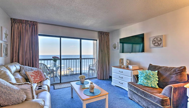 Foto 1 - Myrtle Beach Condo w/ Ocean Views - Walk to Beach