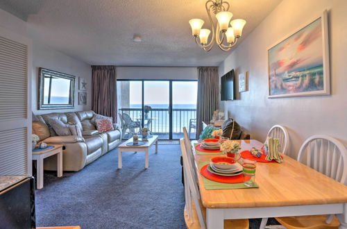 Foto 9 - Myrtle Beach Condo w/ Ocean Views - Walk to Beach