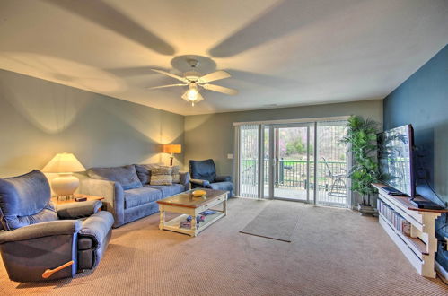 Photo 1 - Spacious Lakefront Condo w/ Community Pools