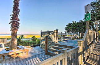 Photo 2 - Hilton Head Island Condo - Beach & Pool On-site