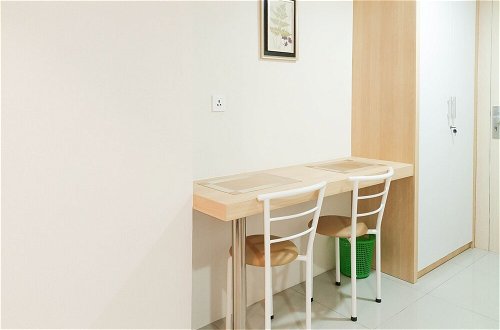 Foto 16 - Tranquil And Comfort Studio At De Prima Apartment
