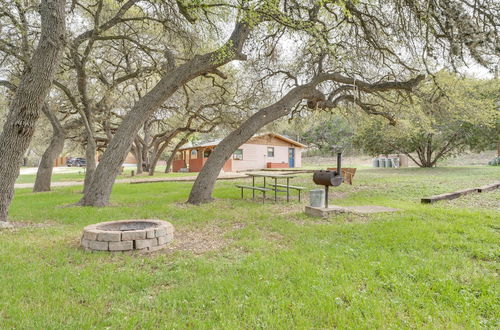 Photo 17 - 'cabana Sol' Cabin: 4 Mi to Garner State Park