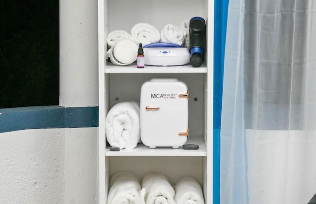 Villa Serenity by the water - Photo 1