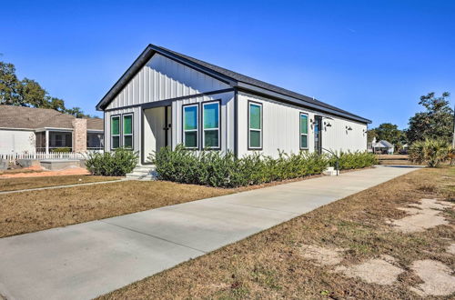 Photo 26 - Spacious Gulfport Home - Walk to Beach