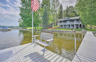 Foto 1 - Coldwater Family Retreat w/ Boat Dock & Grill