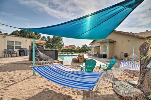 Photo 8 - Albuquerque Studio With Shared Pool & Fire Pit