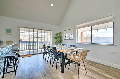 Photo 8 - Spacious Family Home on the Water + Boat Dock