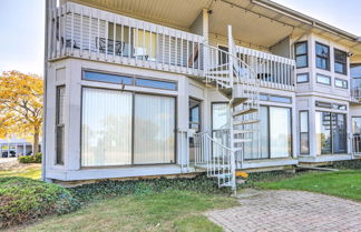 Photo 3 - Pet-friendly Oak Harbor Condo: Walk to Lake