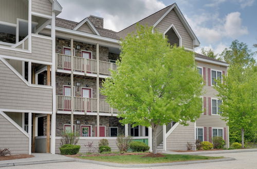 Photo 30 - Relaxing Lincoln Condo w/ Fireplace & Shuttle