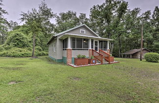 Foto 1 - Renovated Home w/ Screened-in Patio on Hwy 90