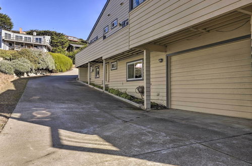 Photo 6 - Remodeled Home w/ Spa & Deck: Walk to Dillon Beach