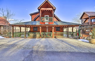 Photo 1 - 'river Dream Cabin' on New River w/ Deck, Fire Pit