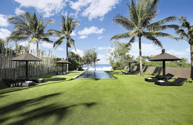 Black Beach Villa - Absolute Beachfront - Foto 19