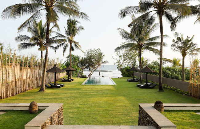 Black Beach Villa - Absolute Beachfront - Foto 7