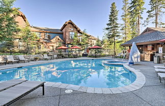 Photo 1 - Ski-in Breckenridge Condo w/ Fireplace + Balcony