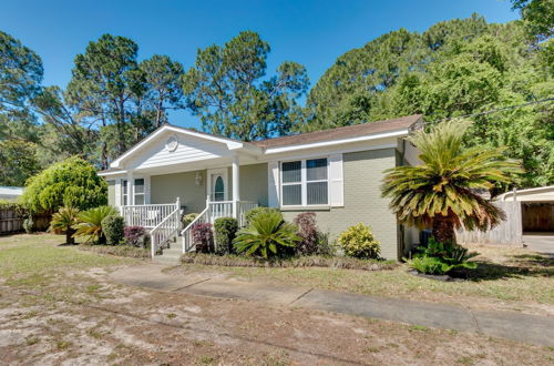 Photo 15 - Bright Navarre Vacation Rental, 2 Mi to Beach