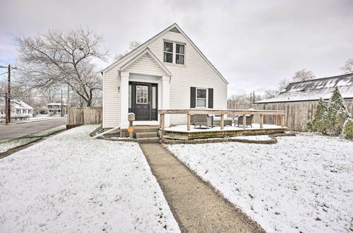 Photo 19 - Modern South Bend Getaway ~ 3 Mi to Downtown