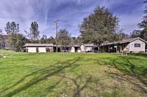 Foto 12 - Cozy Home w/ Patio Near Yosemite National Park