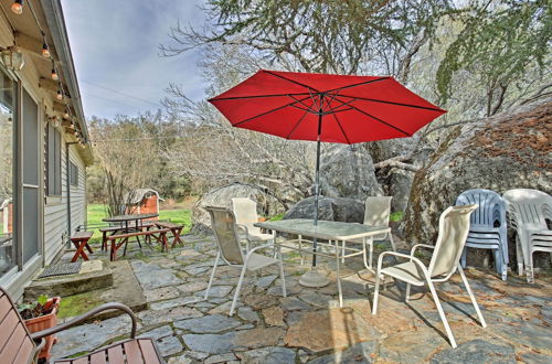 Foto 9 - Cozy Home w/ Patio Near Yosemite National Park