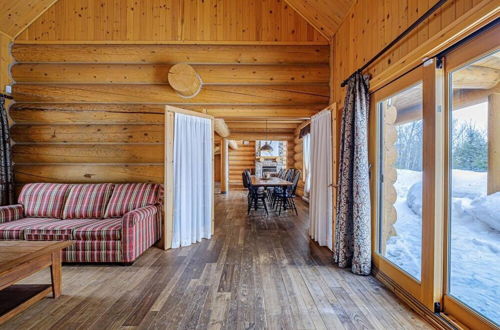 Photo 15 - Executive Plus 89 - Luxurious log Home With Private hot tub Pool Sauna and Close to Activities