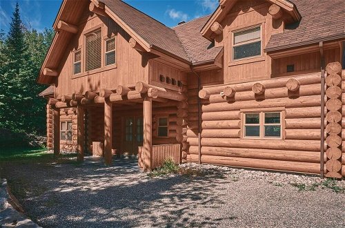 Photo 29 - Executive Plus 89 - Luxurious log Home With Private hot tub Pool Sauna and Close to Activities