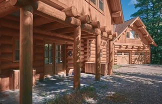 Foto 3 - Executive Plus 89 - Luxurious log Home With Private hot tub Pool Sauna and Close to Activities