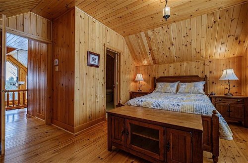 Photo 26 - Executive Plus 89 - Luxurious log Home With Private hot tub Pool Sauna and Close to Activities
