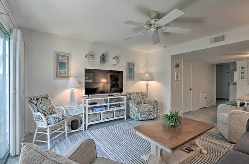 Photo 3 - Hilton Head Condo Close to Beach & Coligny Plaza