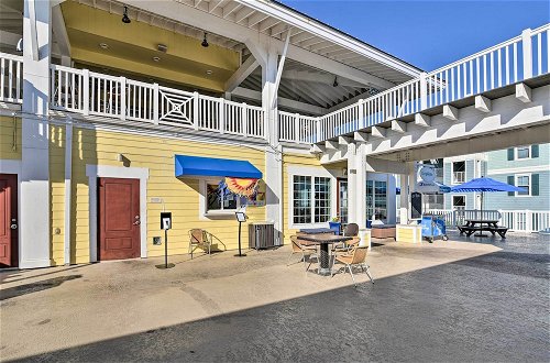 Photo 17 - Galveston Resort Condo w/ Gulf View + Beach Access