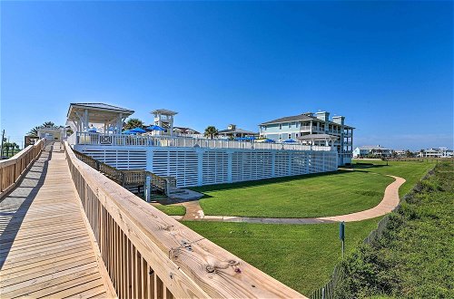 Photo 9 - Galveston Resort Condo w/ Gulf View + Beach Access