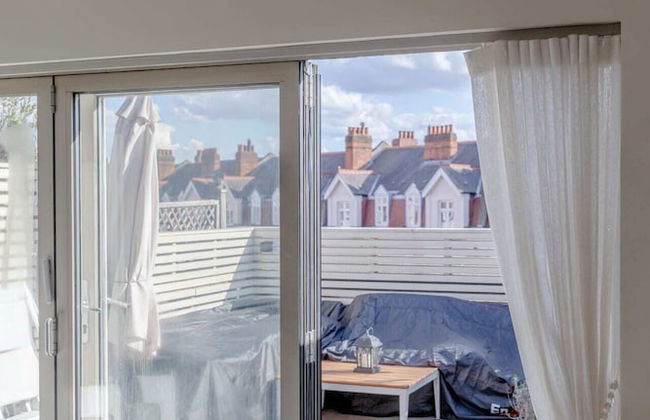 Airy & Modern 1BD Flat in Maida Vale - Photo 21