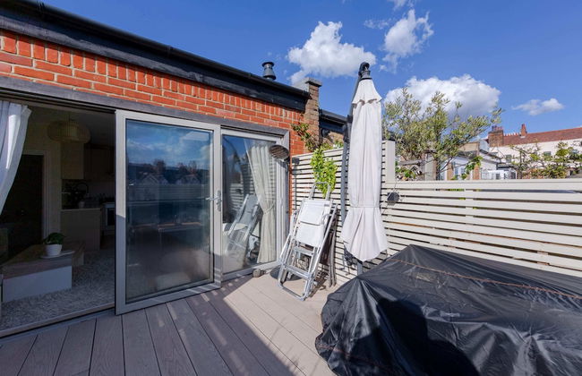 Airy & Modern 1BD Flat in Maida Vale - Photo 19