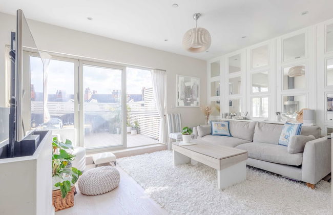 Airy & Modern 1BD Flat in Maida Vale - Photo 8