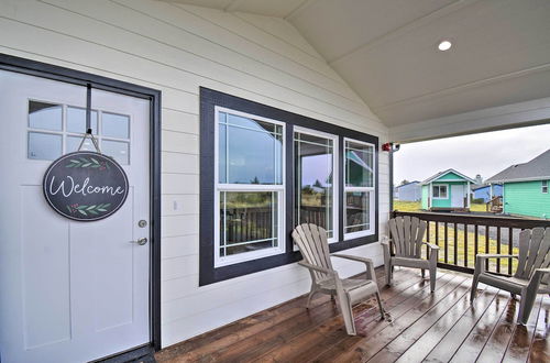 Photo 15 - Modern Ocean Shores Home w/ Fire Pit