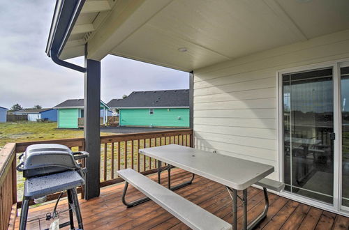 Photo 23 - Modern Ocean Shores Home w/ Fire Pit