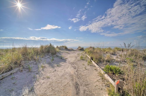 Foto 7 - Brigantine Vacation Rental - Walk to Beach