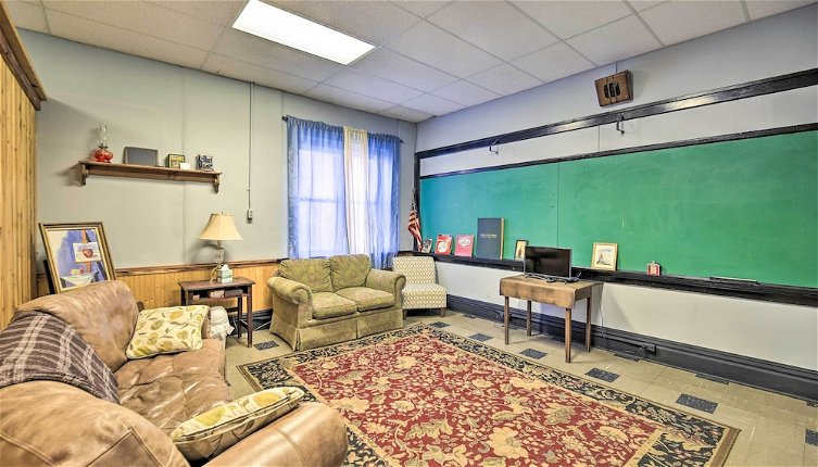Foto 1 - Unique Suite in Refurbished WV Schoolhouse